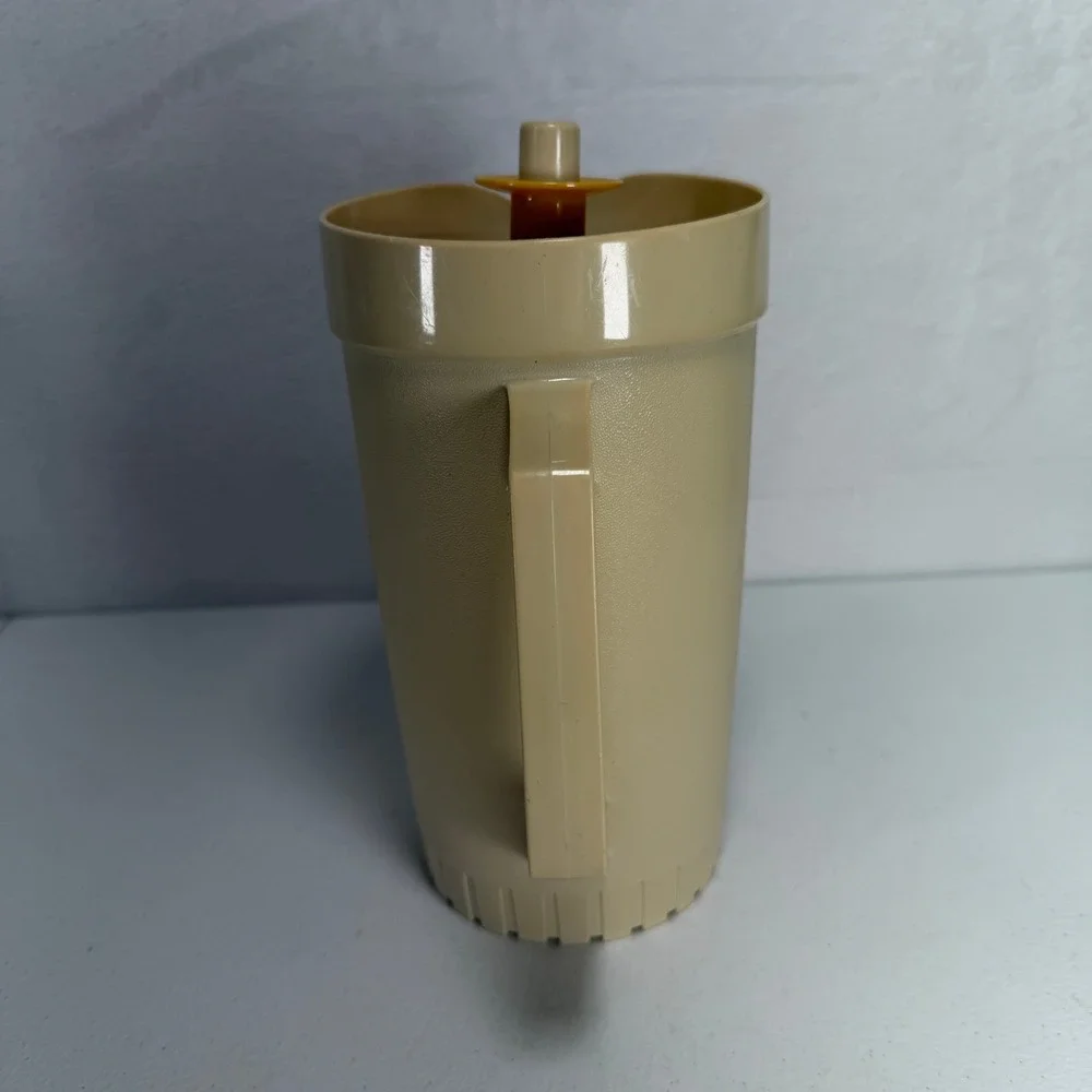 VTG Tupperware 2qt Pitcher 874-7 Push Button Lid Floral Sunburst Almond Beige